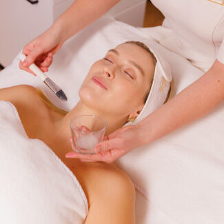 NOUVEAULE SOIN SIGNATURE HYDRAFACIAL | Lancome
