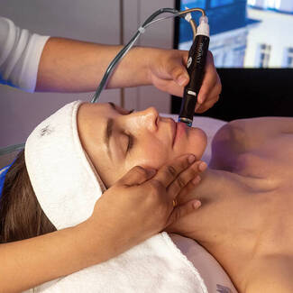 NOUVEAULE SOIN SIGNATURE HYDRAFACIAL | Lancome