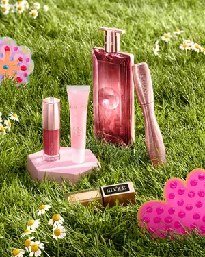 Ilustrace pro Lancome FAQ